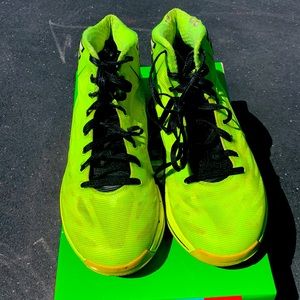 Adizero boys basketball shoes